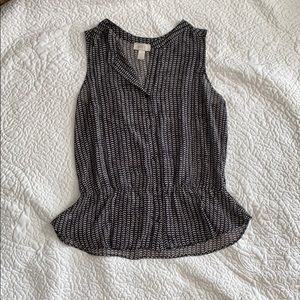 ✨ Sleeveless LOFT Blouse